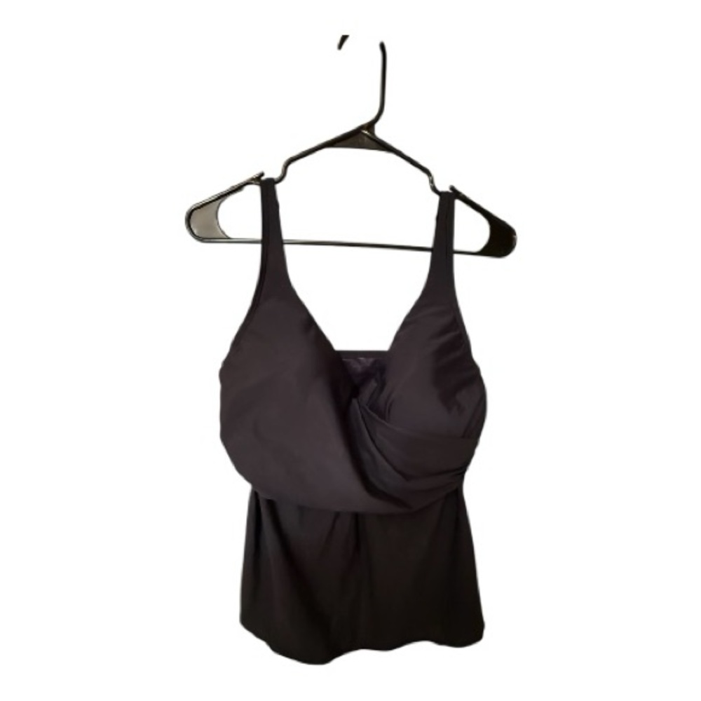 NWT Miraclesuit Black Tankini Top Size 14 Built-In Bra Tummy Control Swim Top